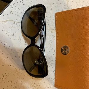 Tory Burch Sunglasses black rimmed